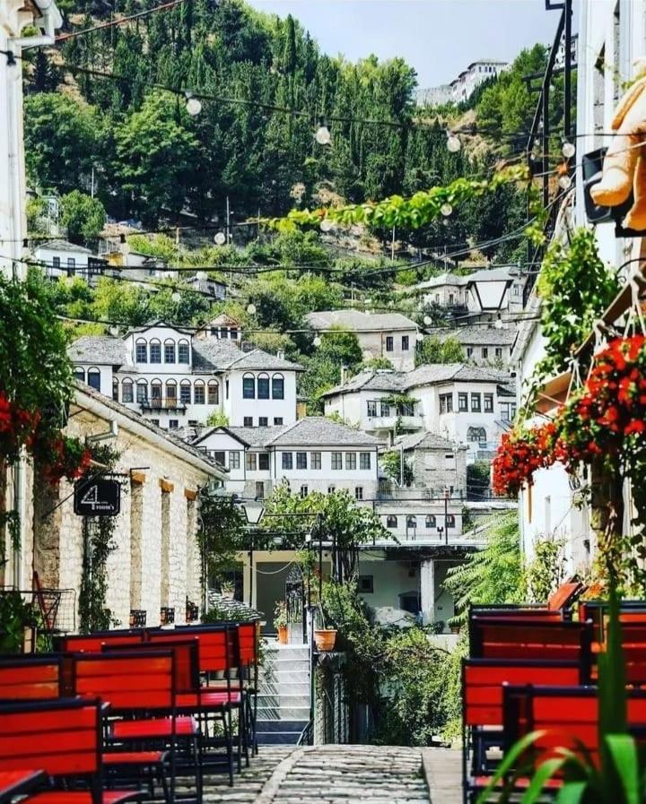 Sofia'S Modern Apartment Gjirokastër 外观 照片